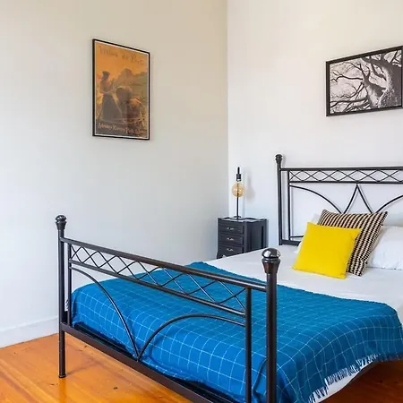 Bright 2 Bedroom 100m From Av. Liberdade Appartement *