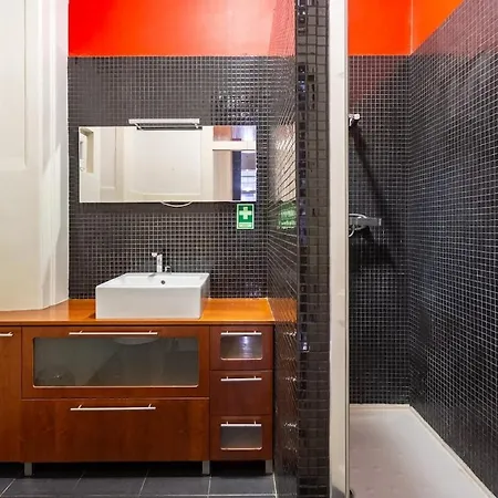 Bright 2 Bedroom 100m From Av. Liberdade Апартаменты Лиссабон