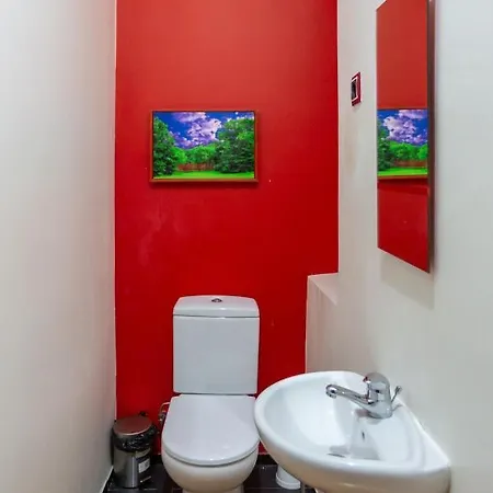 Bright 2 Bedroom 100m From Av. Liberdade Апартаменты Лиссабон